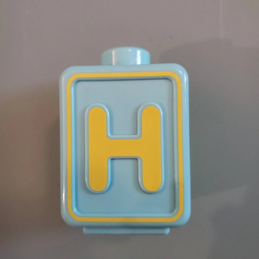 VTech Ultimate Alphabet Activity Cube Replacement Letter Block H /‎ U Blue Green